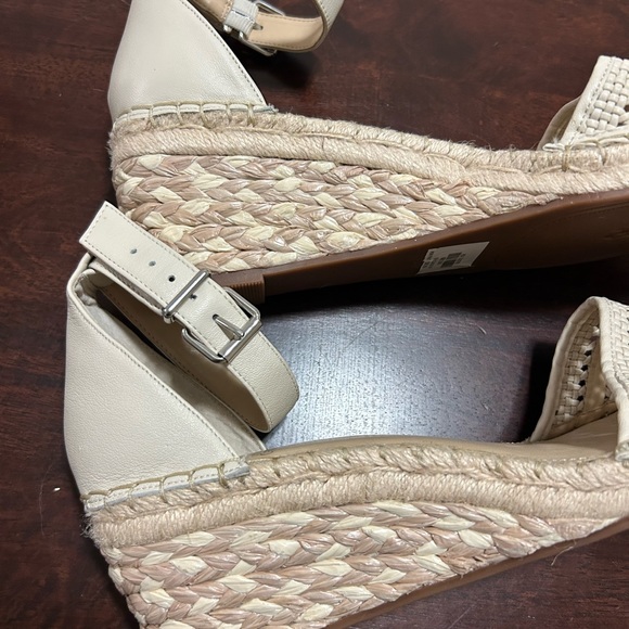 NWT Vince 
Camuto Jellisa
Cream/beige Espadrille
Wedge Platform Sandals 12W - Picture 4 of 9